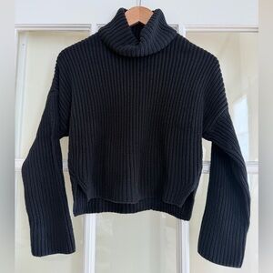 Abercrombie & Fitch Ribbed Black Turtleneck Sweater